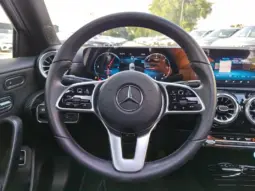 
										MERCEDES BENZ A 180 full									