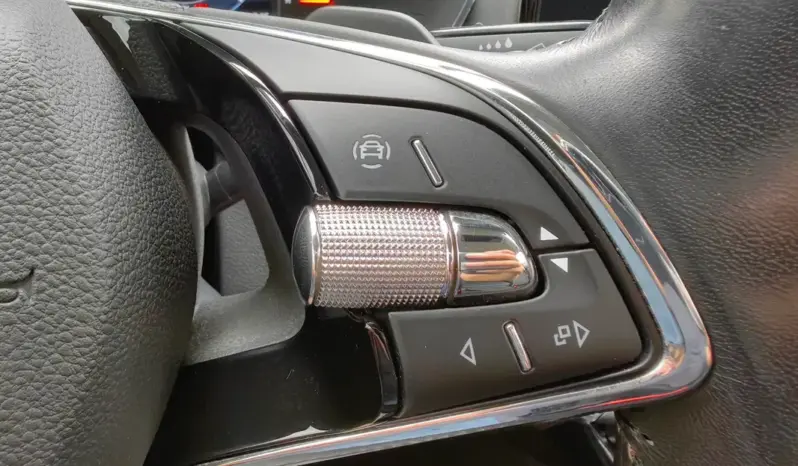 
								SKODA OCTAVIA full									
