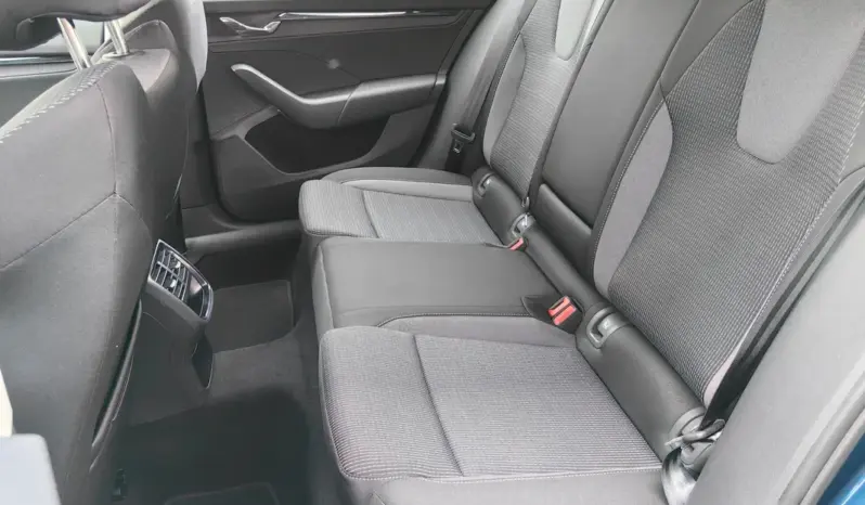 
								SKODA OCTAVIA full									