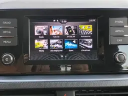 
										SKODA SCALA full									