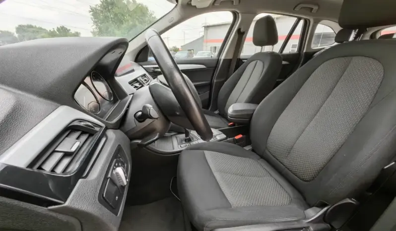 
								BMW X1 full									