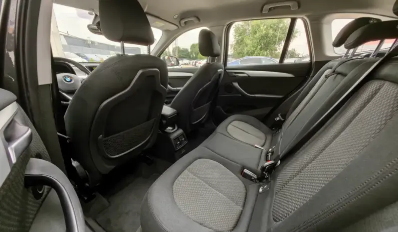
								BMW X1 full									