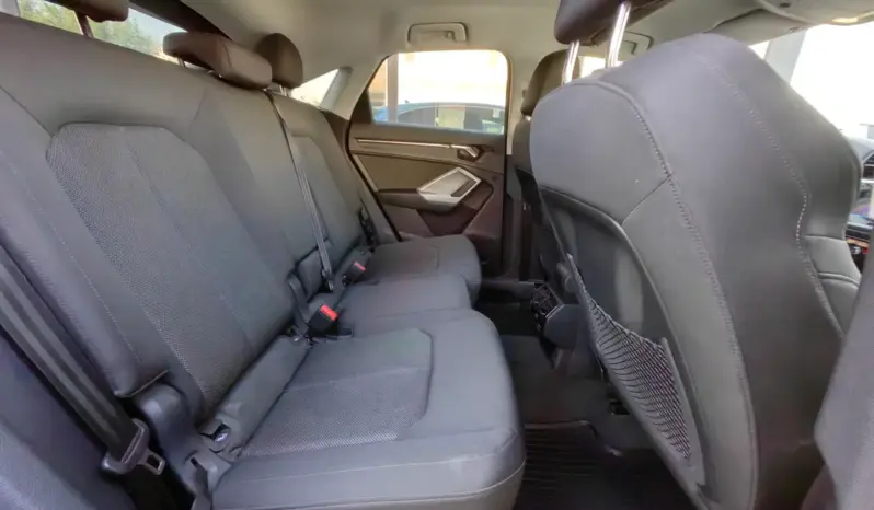 
								AUDI Q3 full									