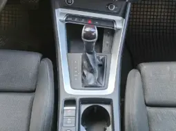 
										AUDI Q3 full									