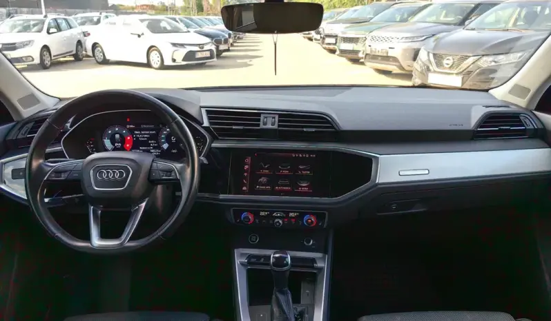 
								AUDI Q3 full									