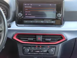 
										SEAT ARONA full									
