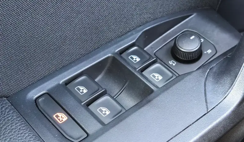 
								SEAT ARONA full									