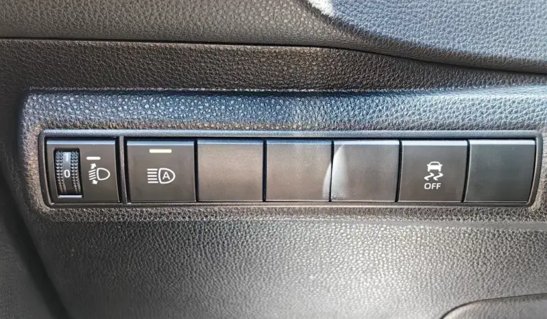 
								TOYOTA COROLLA full									