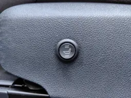 
										TOYOTA COROLLA full									
