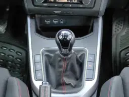 
										SEAT ARONA full									