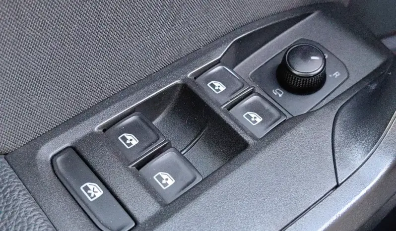
								SEAT ARONA full									
