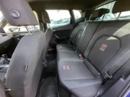 
										SEAT ARONA full									