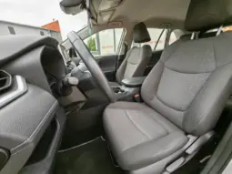 
										TOYOTA RAV 4 full									
