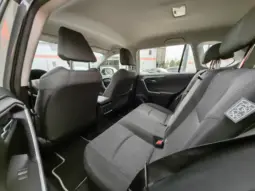 
										TOYOTA RAV 4 full									