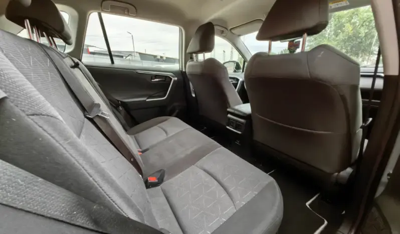 
								TOYOTA RAV 4 full									