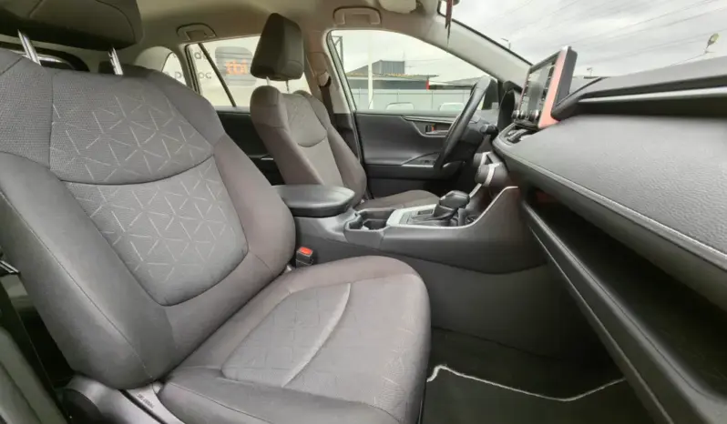 
								TOYOTA RAV 4 full									
