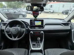 
										TOYOTA RAV 4 full									