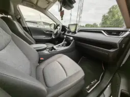 
										TOYOTA RAV 4 full									