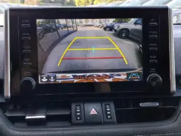 
										TOYOTA RAV 4 full									
