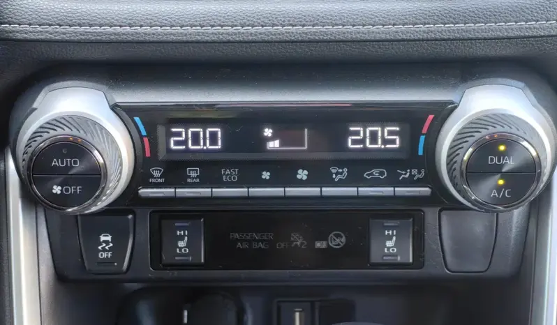 
								TOYOTA RAV 4 full									