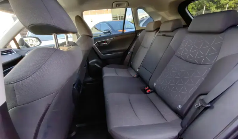 
								TOYOTA RAV 4 full									