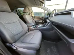 
										TOYOTA RAV 4 full									