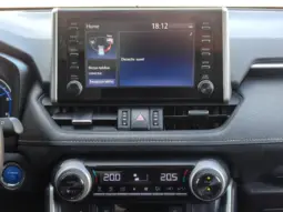 
										TOYOTA RAV 4 full									