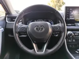 
										TOYOTA RAV 4 full									