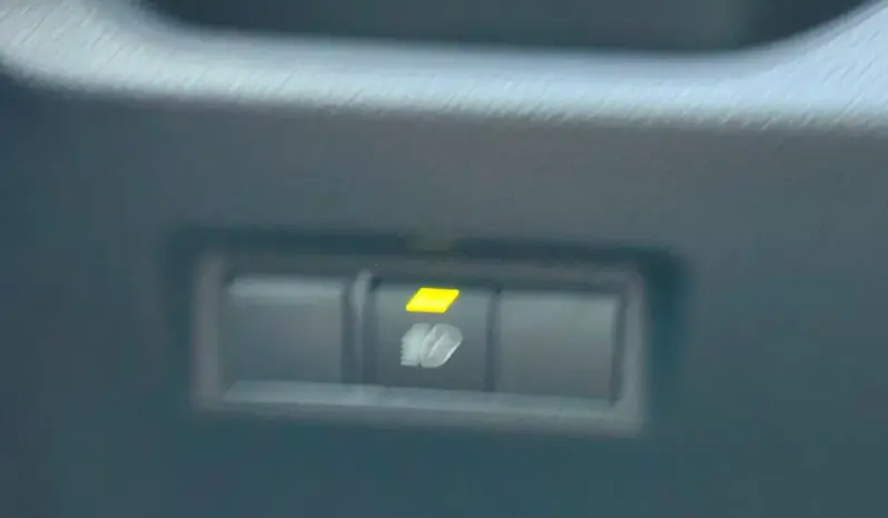 
								TOYOTA RAV 4 full									