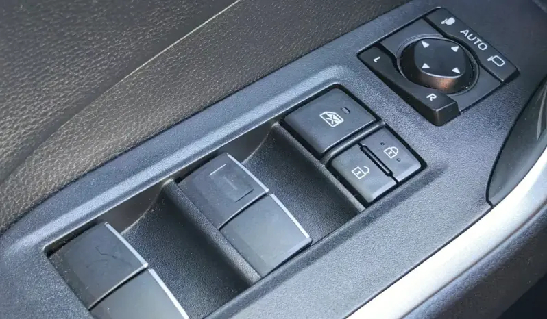 
								TOYOTA RAV 4 full									