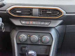 
										DACIA SANDERO full									