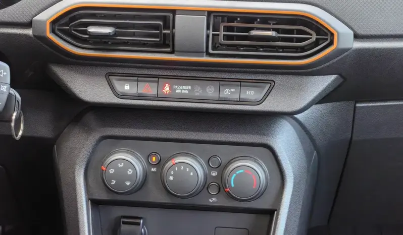 
								DACIA SANDERO full									