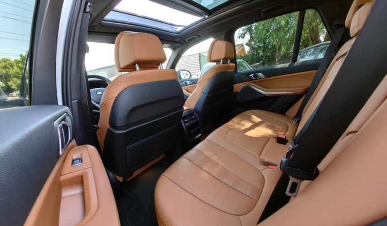 
								BMW X5 full									
