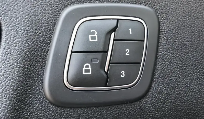 
								FORD KUGA full									