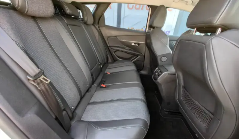 
								PEUGEOT 3008 full									