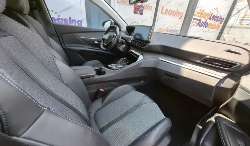 
								PEUGEOT 3008 full									