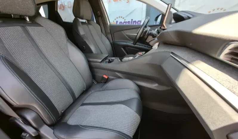 
								PEUGEOT 3008 full									