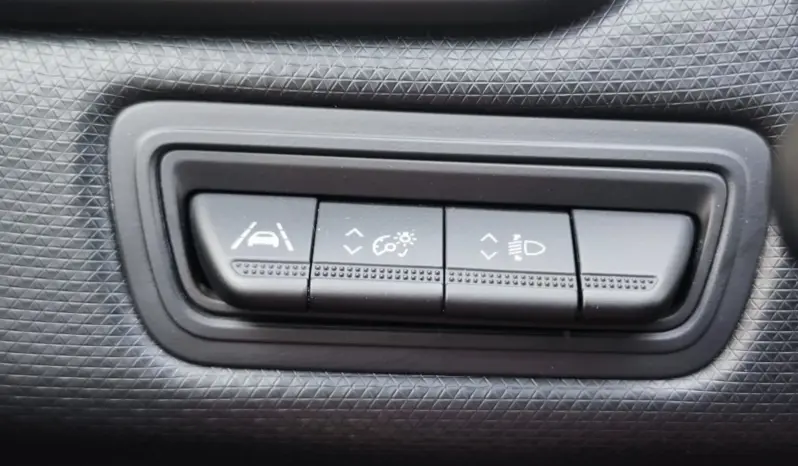 
								RENAULT CLIO full									