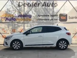 
										RENAULT CLIO full									