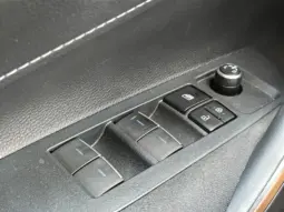 
										TOYOTA COROLLA full									
