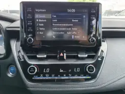 
										TOYOTA COROLLA full									