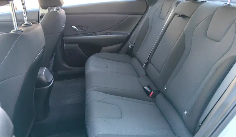 
								HYUNDAI ELANTRA full									