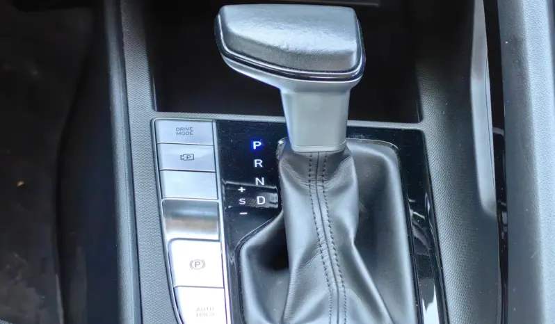 
								HYUNDAI ELANTRA full									