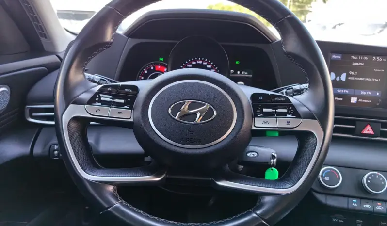 
								HYUNDAI ELANTRA full									
