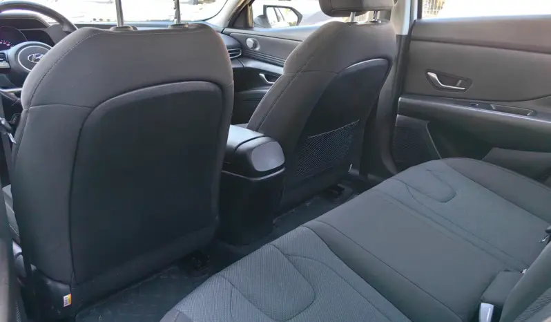 
								HYUNDAI ELANTRA full									