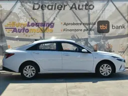 
										HYUNDAI ELANTRA full									