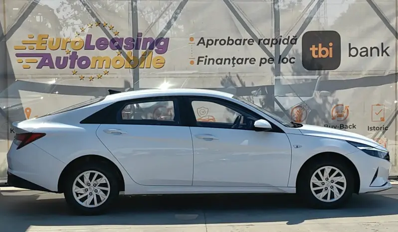 
								HYUNDAI ELANTRA full									