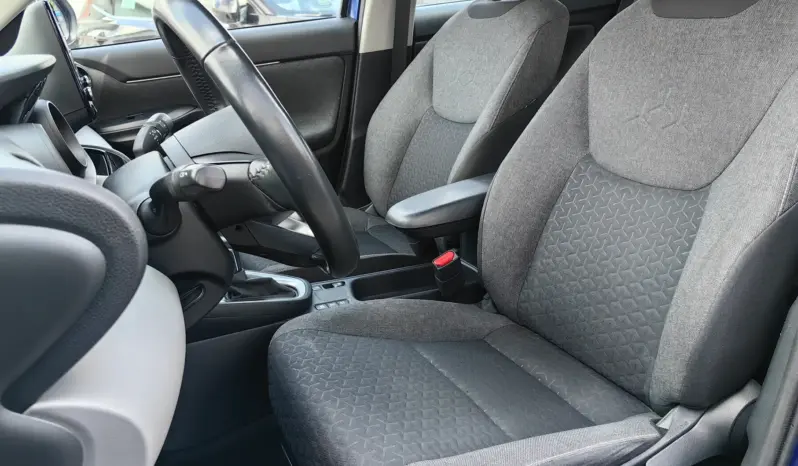 
								TOYOTA YARIS CROSS full									