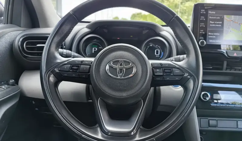 
								TOYOTA YARIS CROSS full									