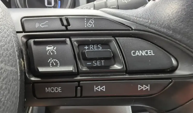 
								TOYOTA YARIS CROSS full									